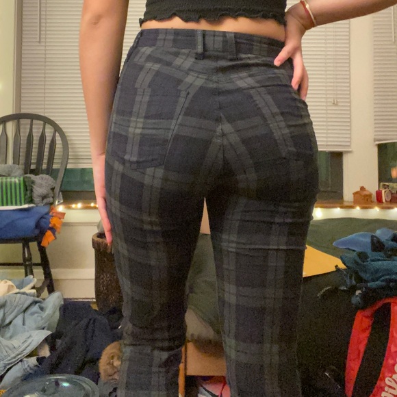 green checkered brandy melville pants! - Picture 3 of 3